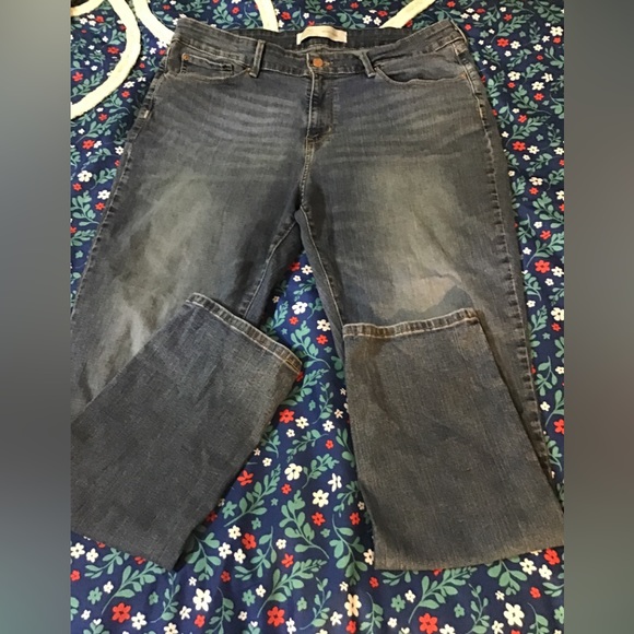 Signature by Levi Strauss Denim - Woman size 18 W Levi’s signature mid rise straight stretch denim jeans cc